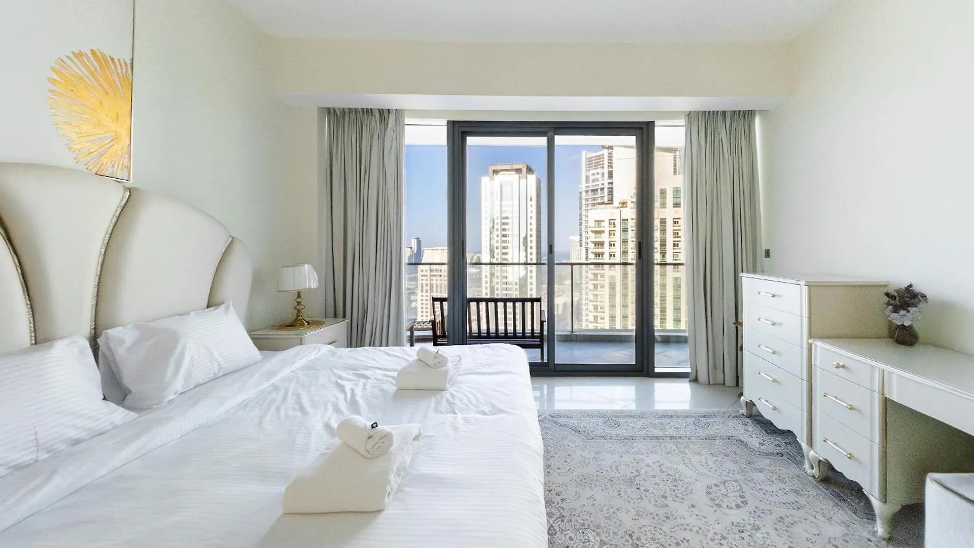 Luxury 2 Bdr Apartment, Overlooking Palm Jumeirah Dubai 0*,  United Arab Emirates