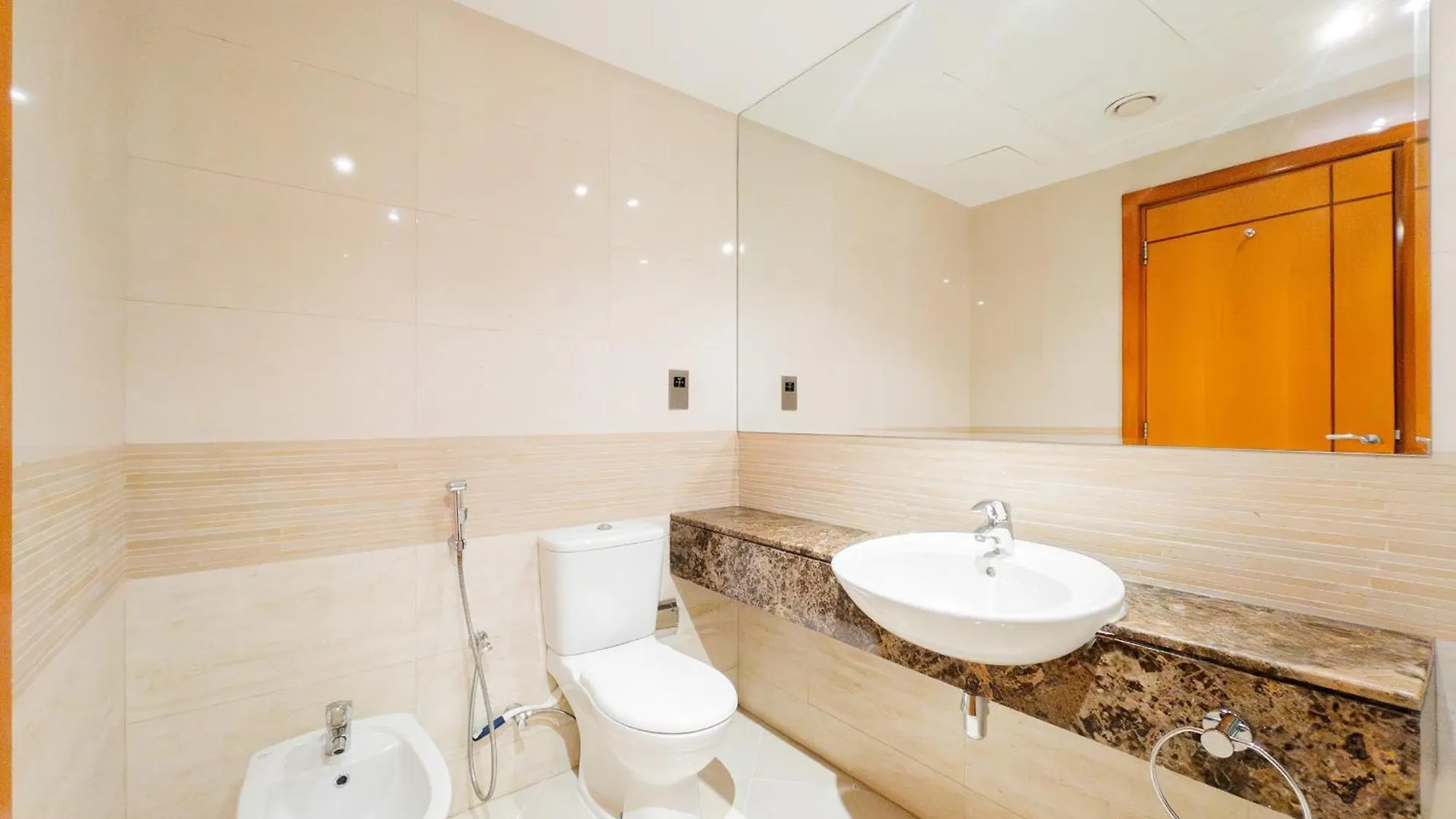 Luxury 2 Bdr Apartment, Overlooking Palm Jumeirah Dubai 0*,  United Arab Emirates
