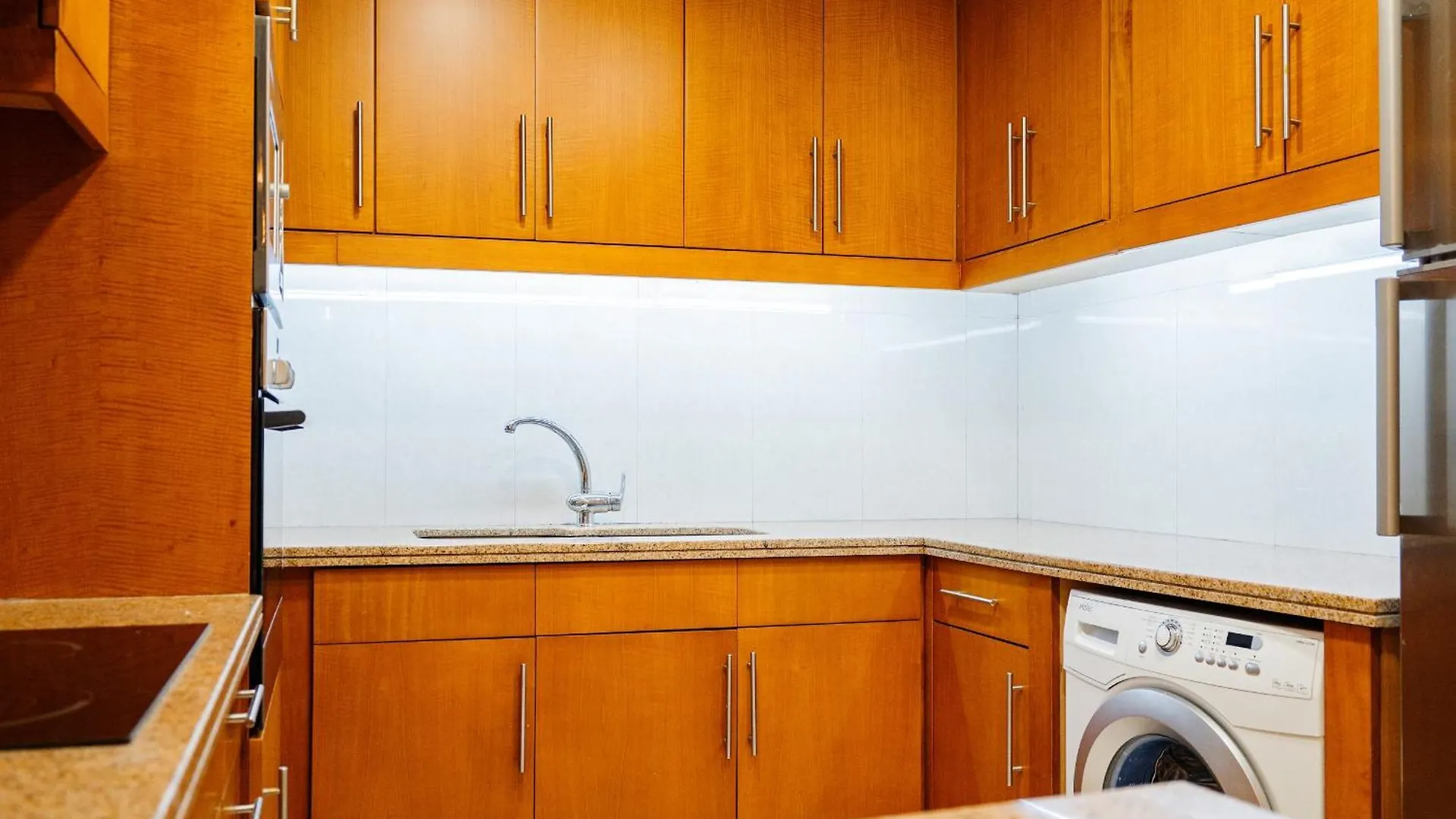 Luxury 2 Bdr Apartment, Overlooking Palm Jumeirah Dubaï Appartement